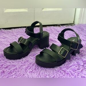 Black sandals
